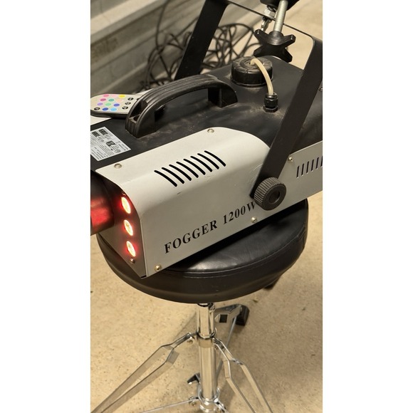 1200W Fog Machine w/ RGB LED Lights & Remote – Tested Working - Picture 12 of 12